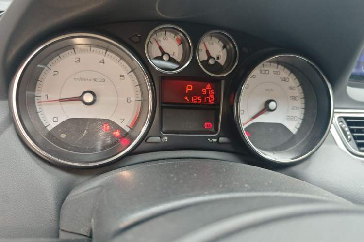 Used Peugeot 308 2013 1.6L Automatic YouShang Model Odometer Close Up