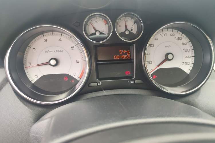 Used Peugeot 308 2013 1.6L Manual YouShang Model Odometer Close Up