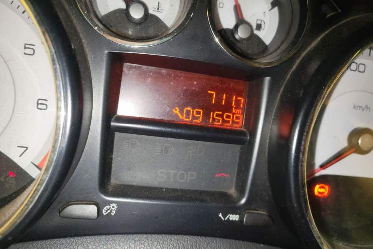 Used Peugeot 308 2013 1.6L Manual YouShang Model Odometer Close Up