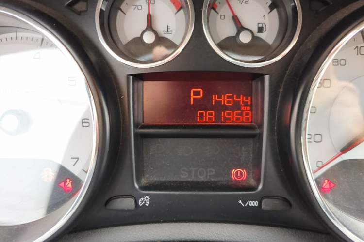 Used Peugeot 308 2013 1.6L Automatic YouShang Model Odometer Close Up