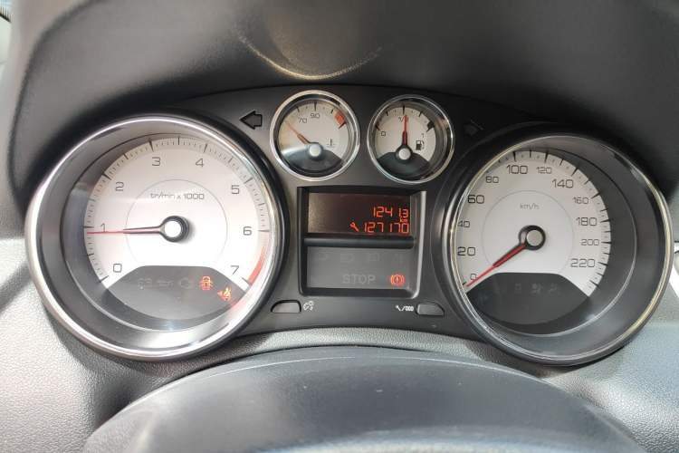 Used Peugeot 308 2013 1.6L Manual YouShang Model Odometer Close Up