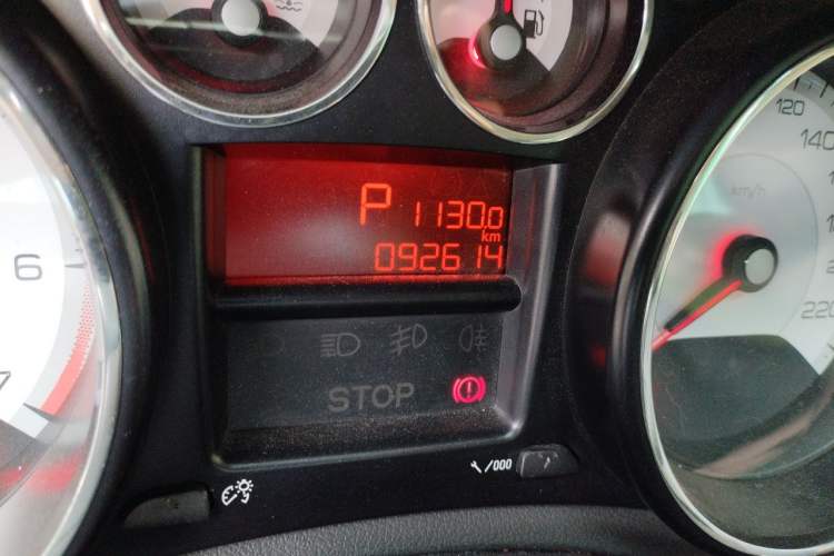 Used Peugeot 308 2013 1.6L Automatic YouShang Model Odometer Close Up