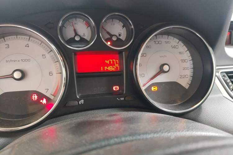 Used Peugeot 308 2013 1.6L Manual YouShang Model Odometer Close Up