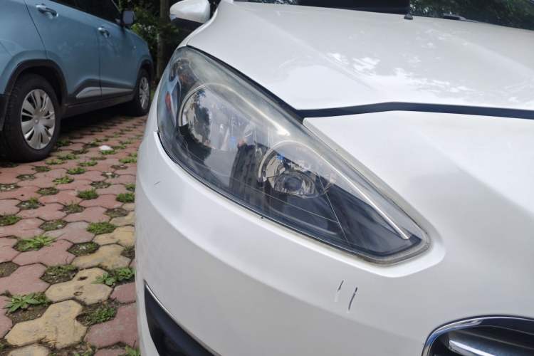 Used Peugeot 308 2013 1.6L Automatic YouShang Model Right Front Headlight