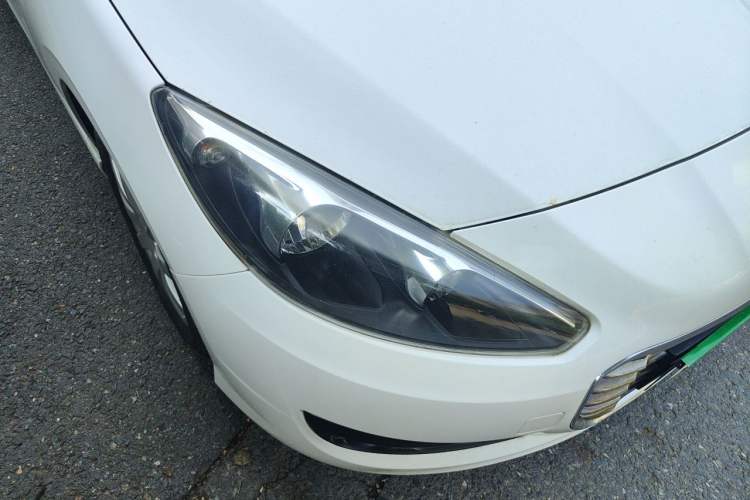Used Peugeot 308 2013 1.6L Automatic YouShang Model Right Front Headlight