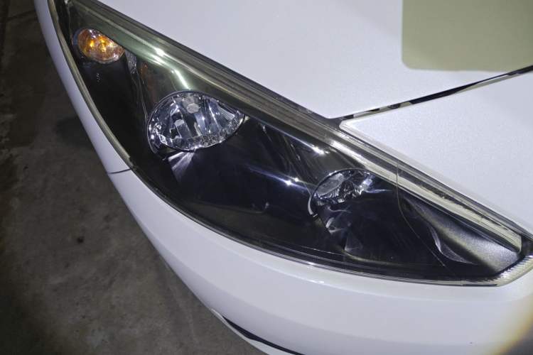 Used Peugeot 308 2013 1.6L Automatic YouShang Model Right Front Headlight