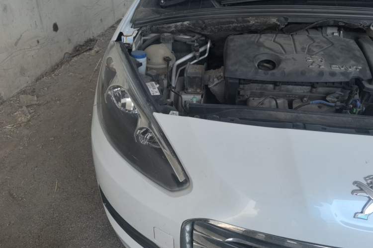 Used Peugeot 308 2013 1.6L Automatic YouShang Model Right Front Headlight