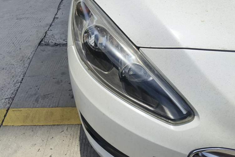 Used Peugeot 308 2013 1.6L Automatic Fashionable Chen Kun Excellent Edition Right Front Headlight