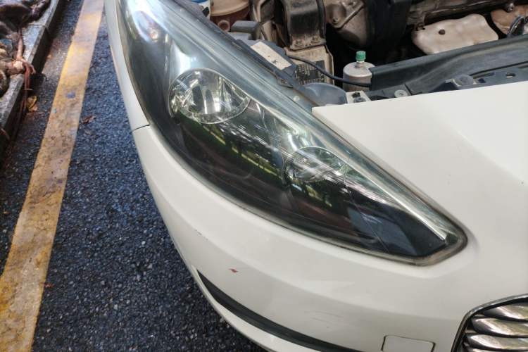 Used Peugeot 308 2013 1.6L Automatic YouShang Model Right Front Headlight