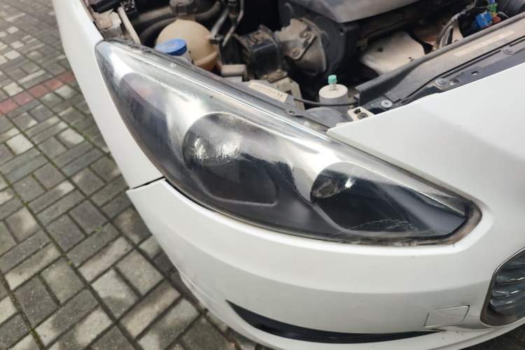 Used Peugeot 308 2013 1.6L Automatic Fashion Model Right Front Headlight