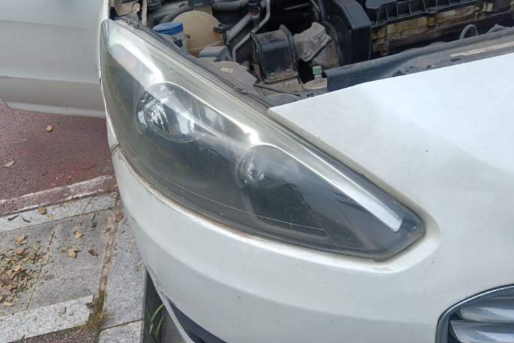 Used Peugeot 308 2013 1.6L Automatic YouShang Model Right Front Headlight