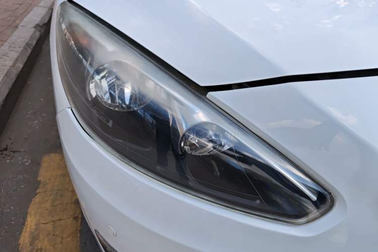 Used Peugeot 308 2013 1.6L Automatic YouShang Model Right Front Headlight