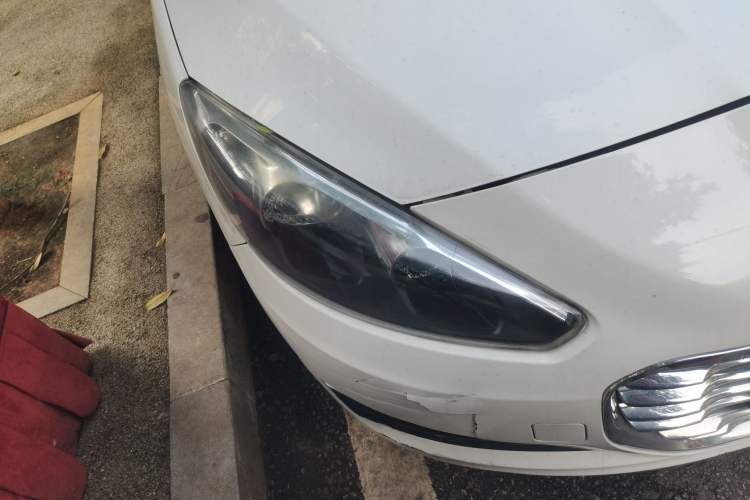 Used Peugeot 308 2013 1.6L Automatic Fashion Model Right Front Headlight