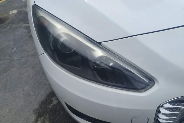 Used Peugeot 308 2013 1.6L Manual YouShang Model Right Front Headlight