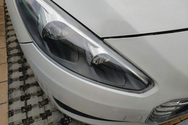 Used Peugeot 308 2013 1.6L Automatic YouShang Model Right Front Headlight