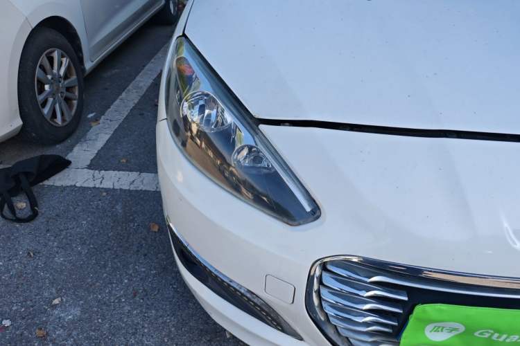 Used Peugeot 308 2013 1.6L Automatic YouShang Model Right Front Headlight