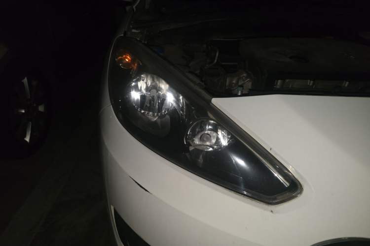 Used Peugeot 308 2013 1.6L Automatic Fashion Model Right Front Headlight