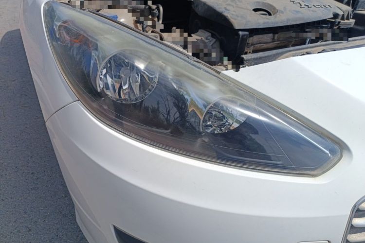 Used Peugeot 308 2013 1.6L Manual Fashion Model Right Front Headlight