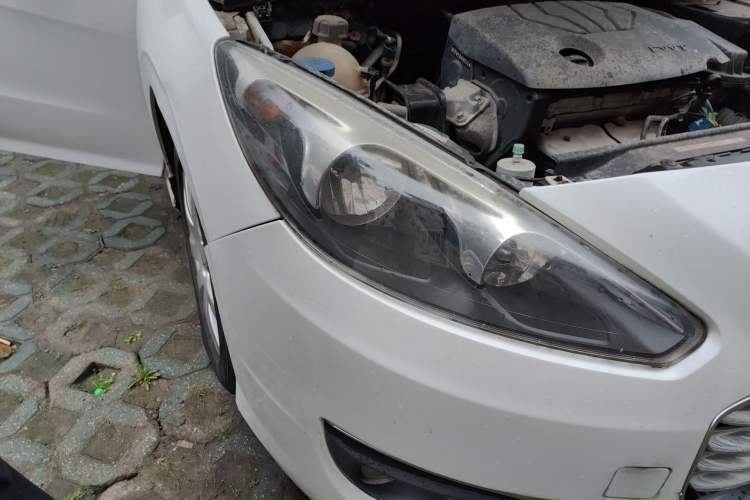 Used Peugeot 308 2013 1.6L Automatic YouShang Model Right Front Headlight