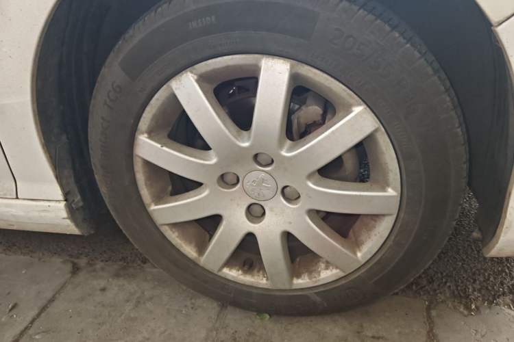 Used Peugeot 308 2013 1.6L Automatic Fashion Model Right Front Wheel Hub
