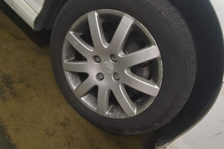 Used Peugeot 308 2013 1.6L Manual YouShang Model Right Front Wheel Hub