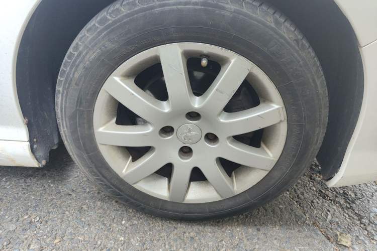 Used Peugeot 308 2013 1.6L Automatic YouShang Model Right Front Wheel Hub