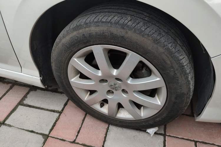 Used Peugeot 308 2013 1.6L Manual YouShang Model Right Front Wheel Hub