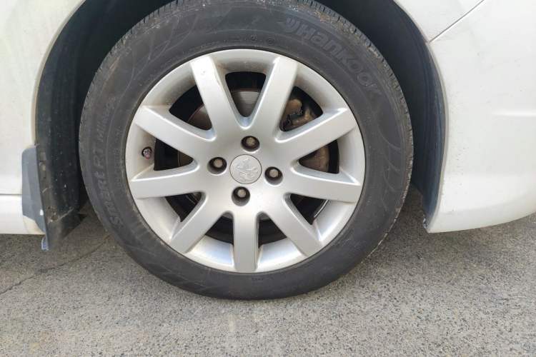 Used Peugeot 308 2013 1.6L Automatic YouShang Model Right Front Wheel Hub