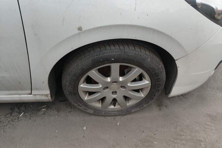 Used Peugeot 308 2013 1.6L Automatic Fashion Model Right Front Wheel Hub