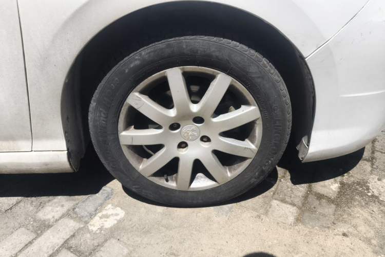 Used Peugeot 308 2013 1.6L Manual YouShang Model Right Front Wheel Hub