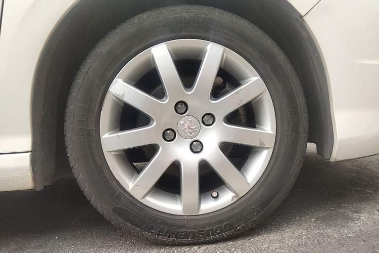 Used Peugeot 308 2013 1.6L Manual YouShang Model Right Front Wheel Hub