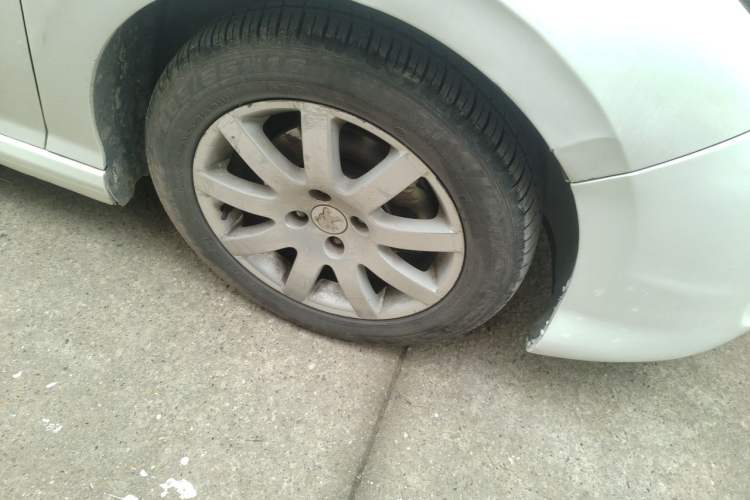 Used Peugeot 308 2013 1.6L Manual YouShang Model Right Front Wheel Hub