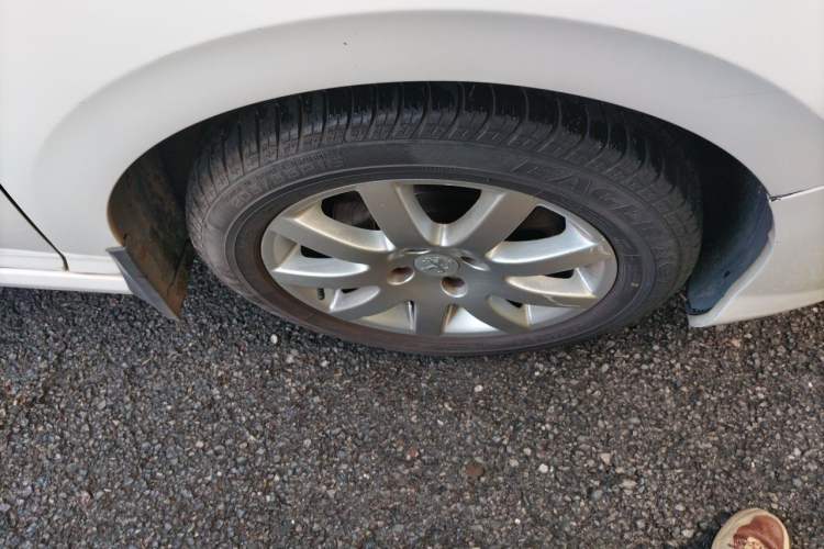 Used Peugeot 308 2013 1.6L Automatic YouShang Model Right Front Wheel Hub