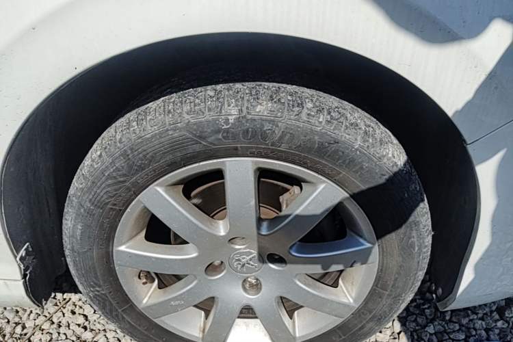 Used Peugeot 308 2013 1.6L Manual Fashion Model Right Front Wheel Hub