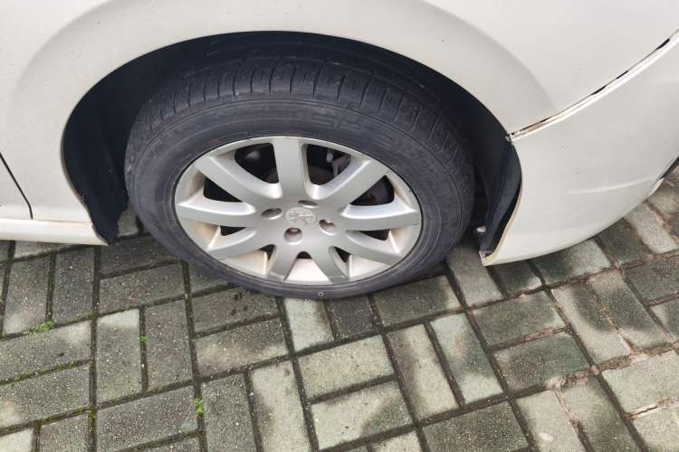 Used Peugeot 308 2013 1.6L Automatic Fashion Model Right Front Wheel Hub