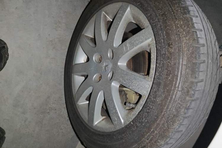 Used Peugeot 308 2013 1.6L Automatic Fashion Model Right Front Wheel Hub