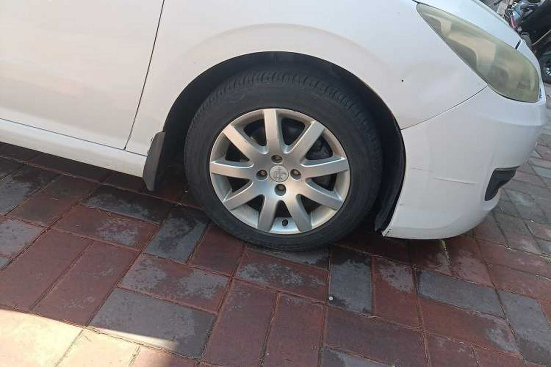 Used Peugeot 308 2013 1.6L Manual YouShang Model Right Front Wheel Hub