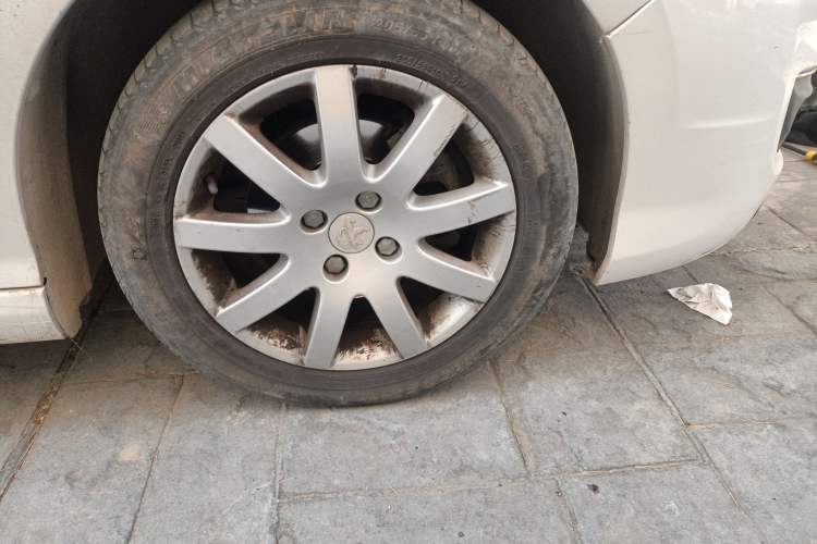 Used Peugeot 308 2013 1.6L Manual YouShang Model Right Front Wheel Hub