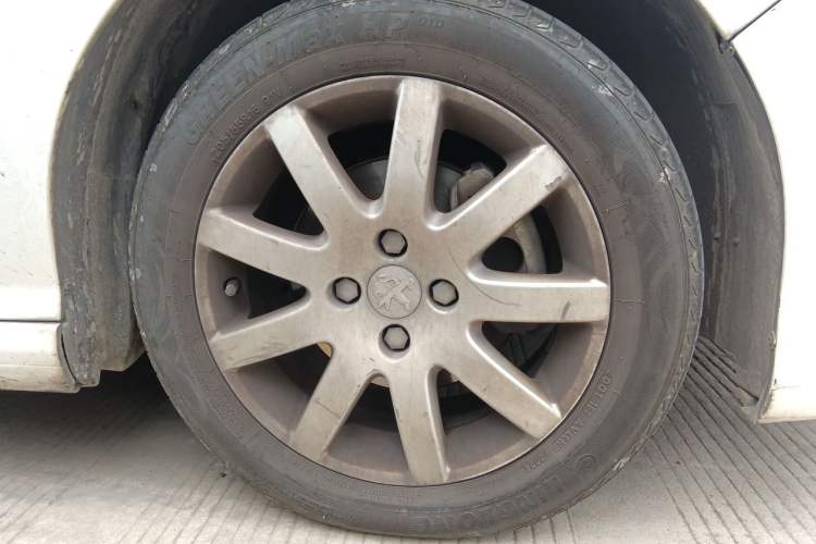 Used Peugeot 308 2013 1.6L Automatic Fashion Model Right Front Wheel Hub
