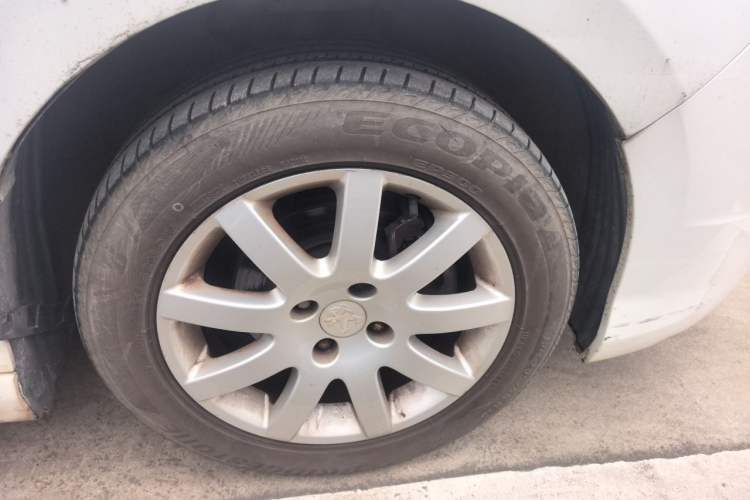 Used Peugeot 308 2013 1.6L Automatic Fashion Model Right Front Wheel Hub