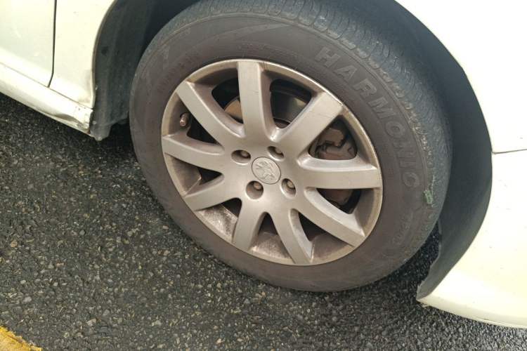 Used Peugeot 308 2013 1.6L Automatic YouShang Model Right Front Wheel Hub