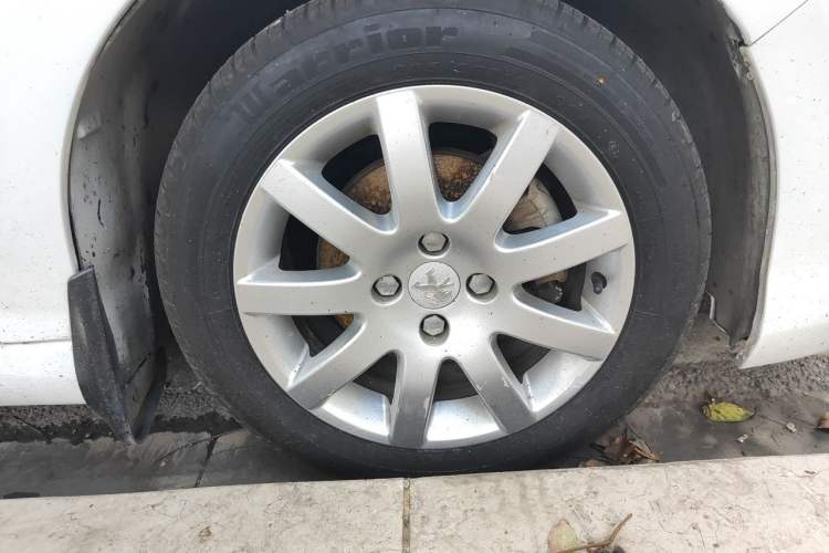 Used Peugeot 308 2013 1.6L Manual YouShang Model Right Front Wheel Hub