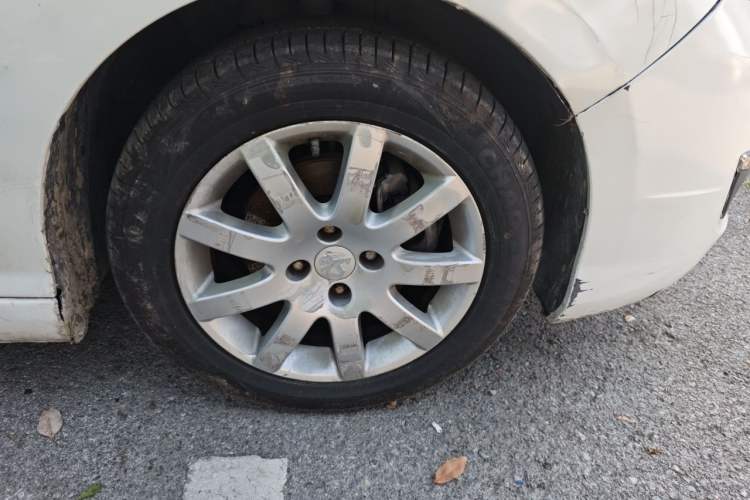 Used Peugeot 308 2013 1.6L Automatic YouShang Model Right Front Wheel Hub