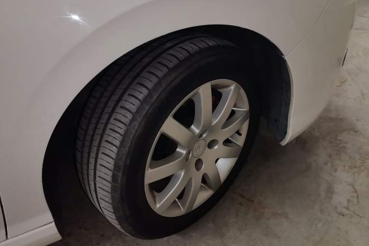 Used Peugeot 308 2013 1.6L Manual YouShang Model Right Front Wheel Hub