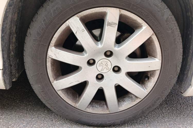 Used Peugeot 308 2013 1.6L Automatic YouShang Model Right Front Wheel Hub