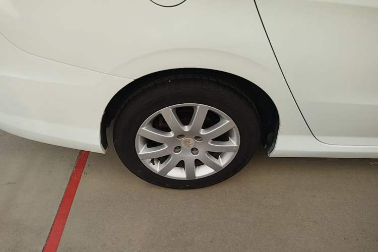 Used Peugeot 308 2013 1.6L Automatic Fashion Model Right Rear Wheel Hub