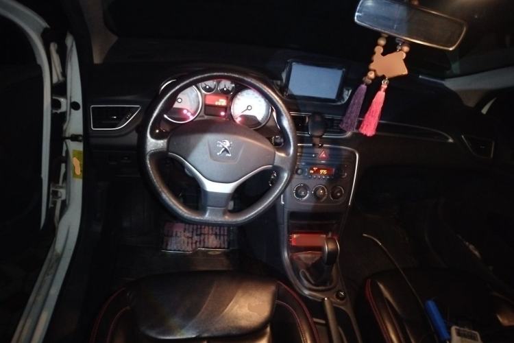 Used Peugeot 308 2013 1.6L Manual YouShang Model Steering Wheel