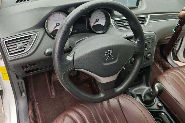Used Peugeot 308 2013 1.6L Manual YouShang Model Steering Wheel