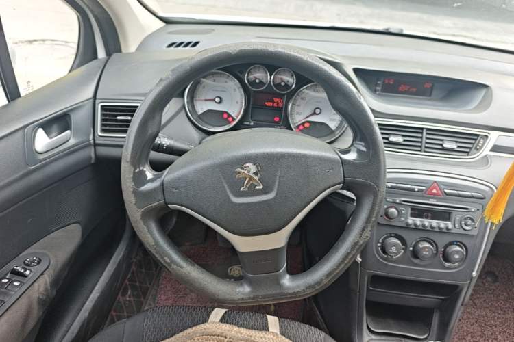 Used Peugeot 308 2013 1.6L Manual YouShang Model Steering Wheel