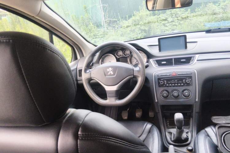 Used Peugeot 308 2013 1.6L Manual YouShang Model Steering Wheel